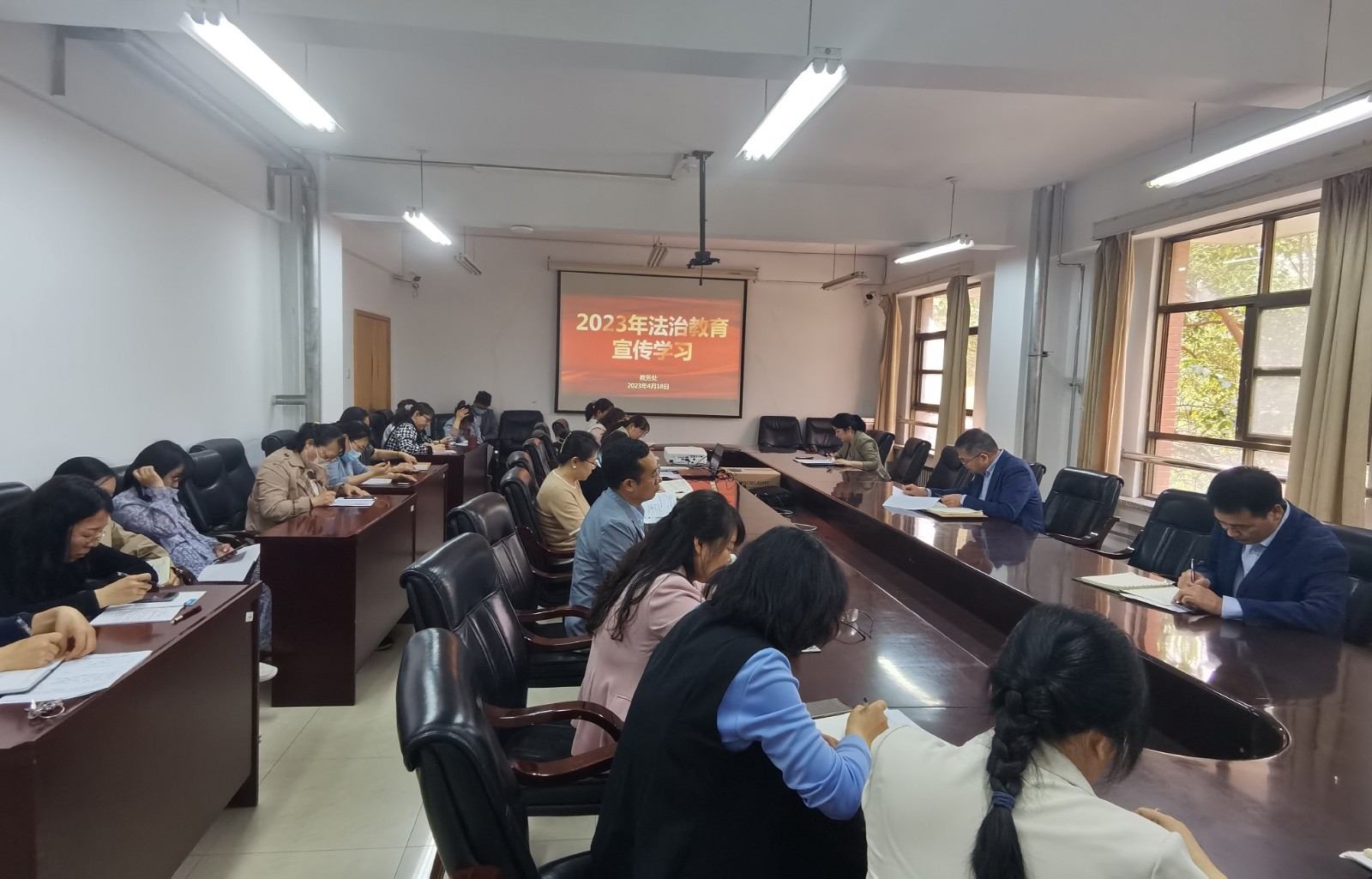 fazhixuexi2.jpg fazhixuexi2.jpg