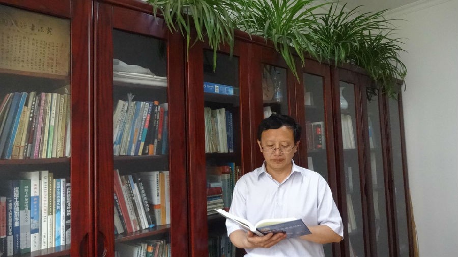 管学茂生活照.jpg 管学茂生活照.jpg