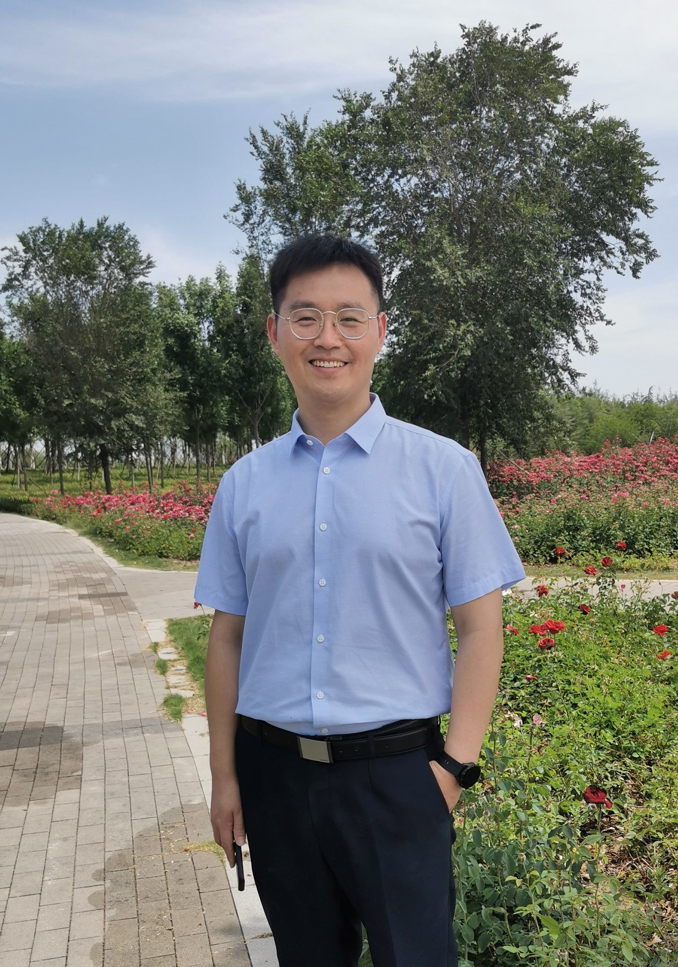 数信学院 刘杰 生活照.jpg 数信学院 刘杰 生活照.jpg