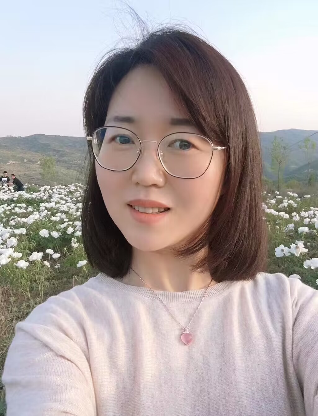 张丽生活照.jpg 张丽生活照.jpg