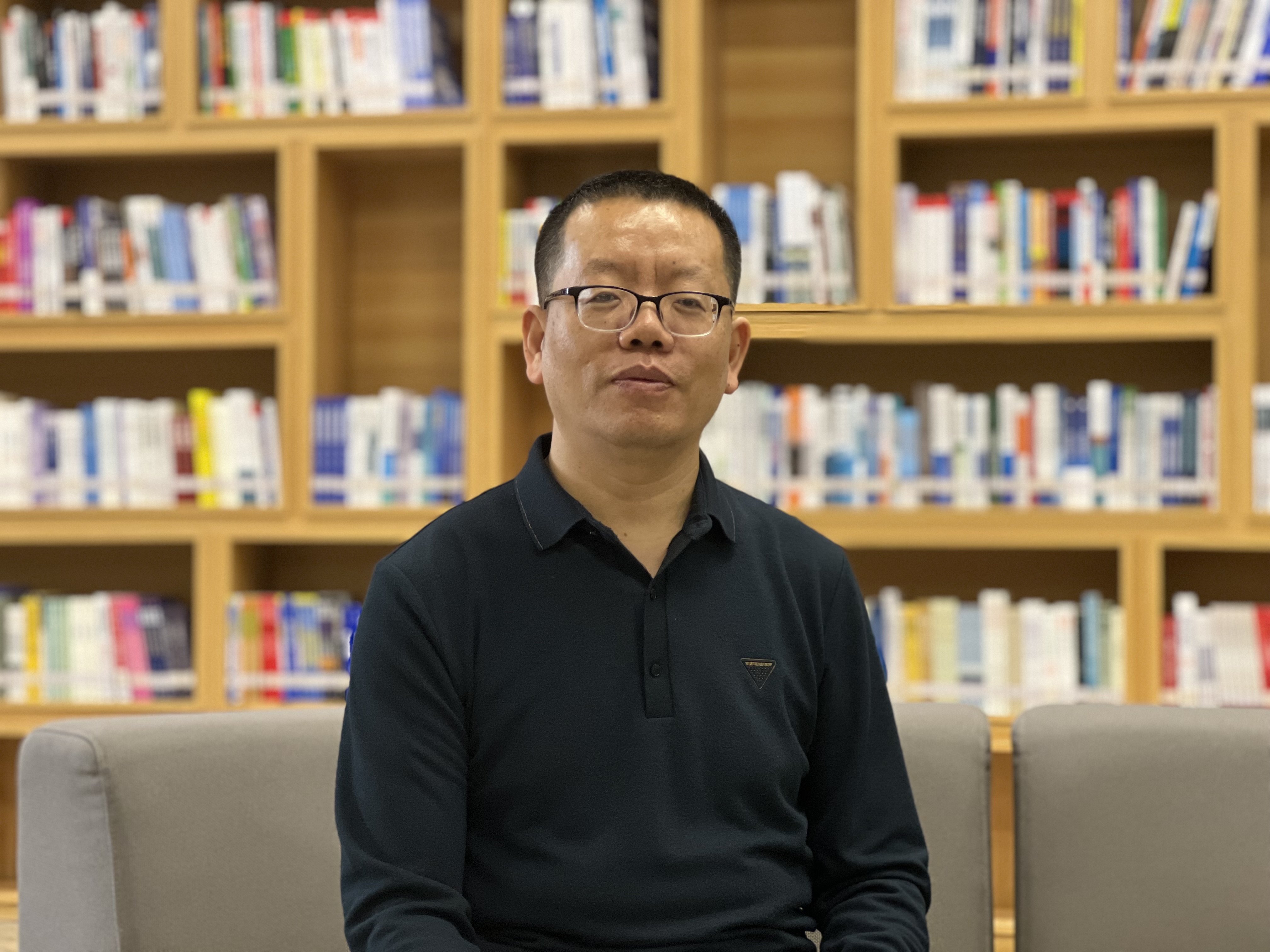 赵英刚--生活照.jpg 赵英刚--生活照.jpg