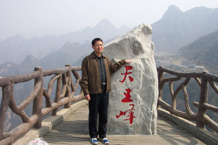 zhao照片 007.jpg zhao照片 007.jpg