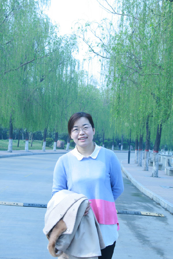 仪桂云1.jpg 仪桂云1.jpg